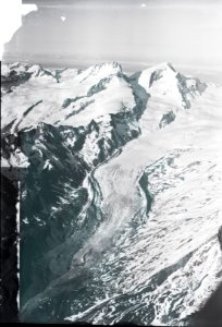 ETH-BIB-Findelgletscher, Rimpflischhorn, Strahlhorn v. W. aus 4500 m-Inlandflüge-LBS MH01-005685