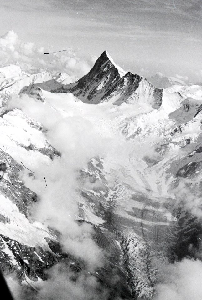 ETH-BIB-Finsteraarhorn, Agassizhorn-Inlandflüge-LBS MH05-12-21