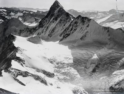 ETH-BIB-Finsteraarhorn, Agassizhorn, Eismeer, Monte Leone v. N. aus 4000 m-Inlandflüge-LBS MH01-005500