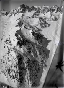 ETH-BIB-Finsteraarhorn, Unteraargletscher v. O. aus 3800 m-Inlandflüge-LBS MH01-000373