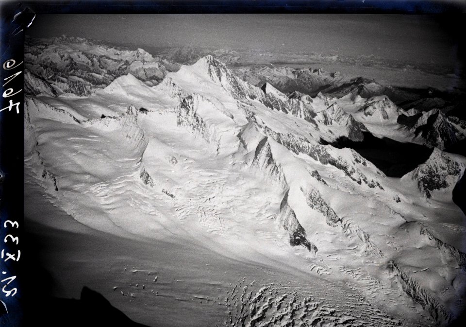 ETH-BIB-Finsteraarhorn-Inlandflüge-LBS MH01-007616
