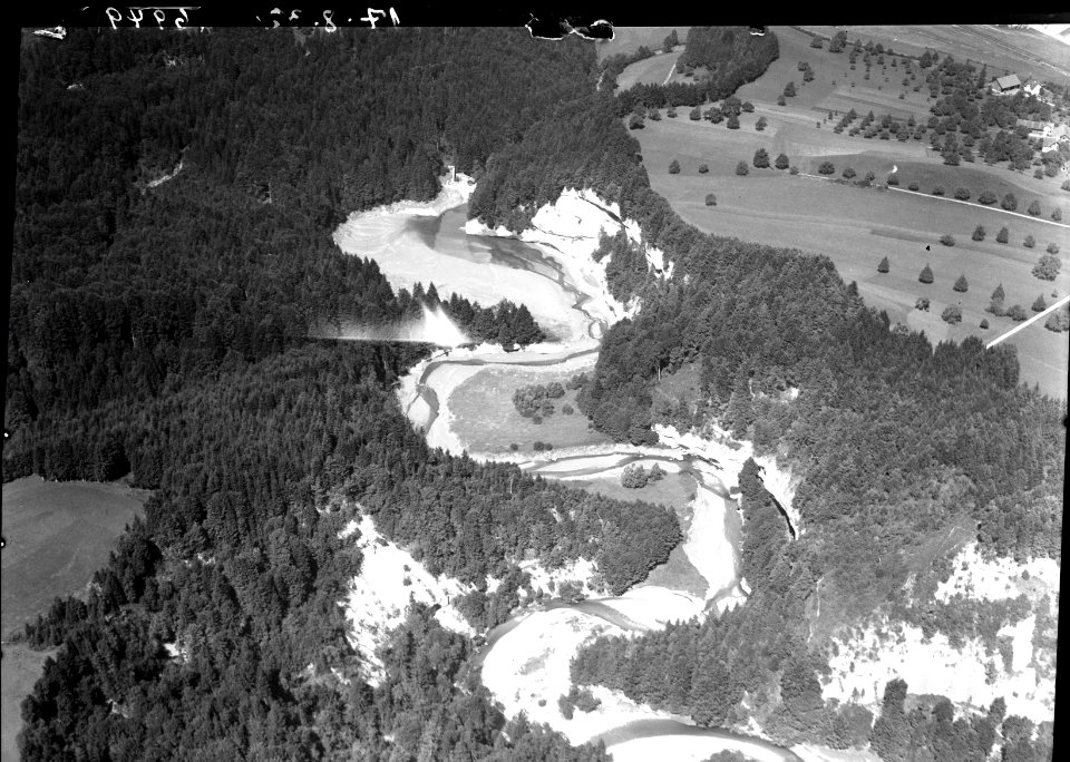 ETH-BIB-Flawil-Gossau, Stausee im Glatt-Tobel bei der Ruine Helfenberg-Inlandflüge-LBS MH01-006949