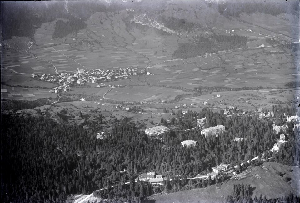 ETH-BIB-Flims, Waldhaus Flims, Fidaz v. S. aus 600 m-Inlandflüge-LBS MH01-003914