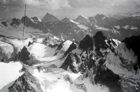ETH-BIB-Flug über Zugspitze, Wien, Oetztal nach Budapest mit der Lockheed Orion (CH-168)-Weitere-LBS MH02-12-0001
