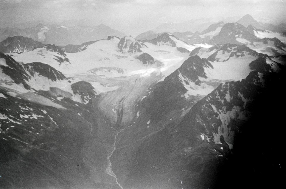 ETH-BIB-Flug über Zugspitze, Wien, Oetztal nach Budapest mit der Lockheed Orion (CH-168)-Weitere-LBS MH02-12-0006