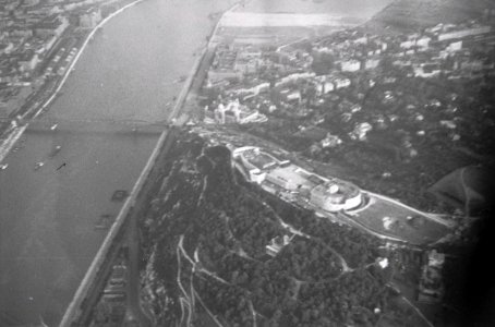 ETH-BIB-Flug über Zugspitze, Wien, Oetztal nach Budapest mit der Lockheed Orion (CH-168)-Weitere-LBS MH02-12-0018