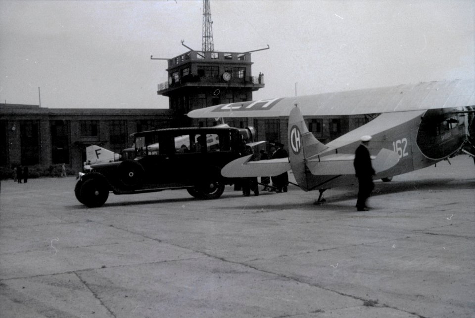 ETH-BIB-Flughafen-Inlandflüge-LBS MH05-97-02