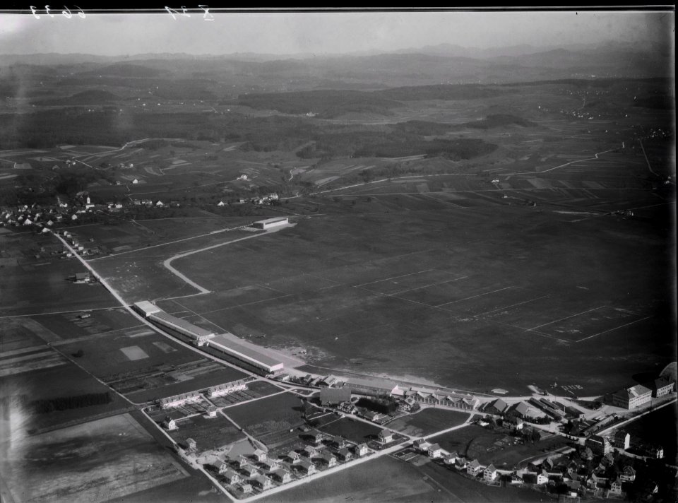 ETH-BIB-Flugplatz Dübendorf, Wangen v. W. aus 200 m-Inlandflüge-LBS MH01-006633
