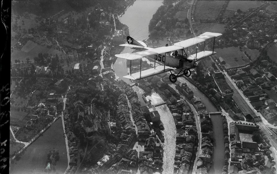 ETH-BIB-Flugzeug über Thun, DH-3 aus 400 m-Inlandflüge-LBS MH01-001207