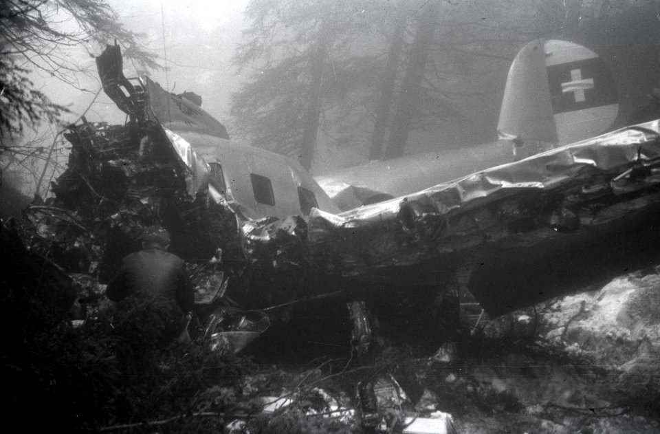 ETH-BIB-Flugunfall des Piloten Gerber und Funkers Müller mit der General Aviation Clark GA-43, HB-ITU auf der Rigi-Inlandflüge-LBS MH05-43-08