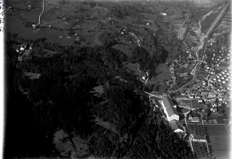 ETH-BIB-Flums, Spinnerei v. S. O. aus 300 m-Inlandflüge-LBS MH01-002292