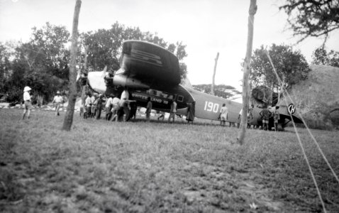 ETH-BIB-Fokker F.VII im Camp Serengeti-Kilimanjaroflug 1929-30-LBS MH02-07-0318