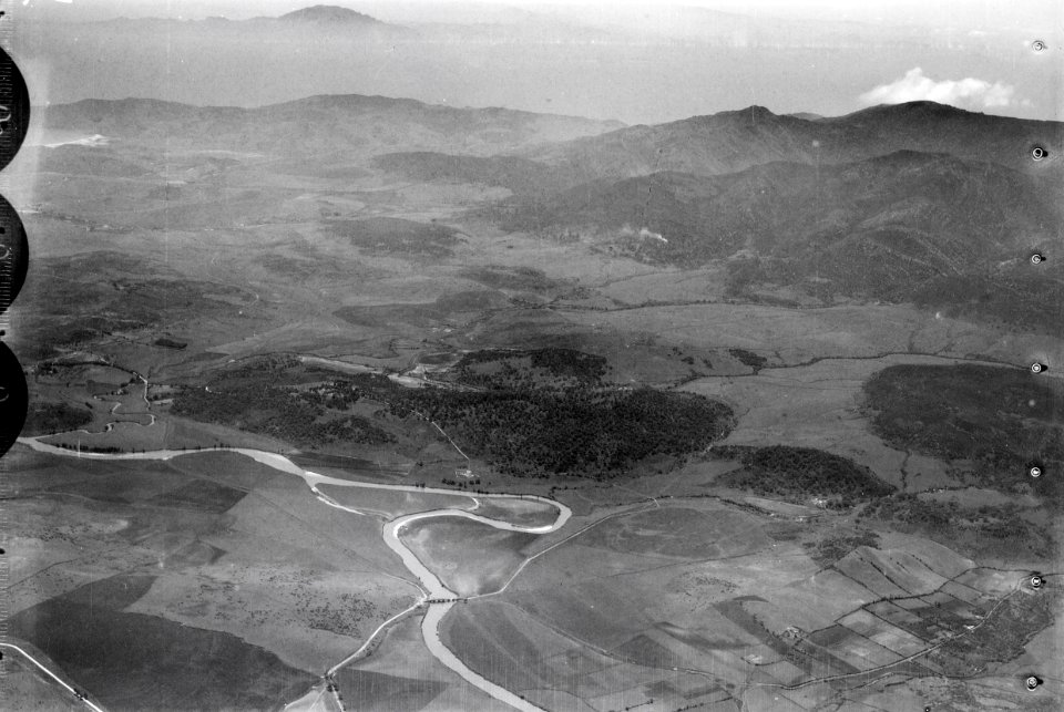 ETH-BIB-Fluss und Berglandschaft nördlich von Algeciras aus 2000 m Höhe-Mittelmeerflug 1928-LBS MH02-05-0040