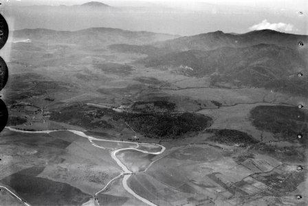 ETH-BIB-Fluss und Berglandschaft nördlich von Algeciras aus 2000 m Höhe-Mittelmeerflug 1928-LBS MH02-05-0040 photo