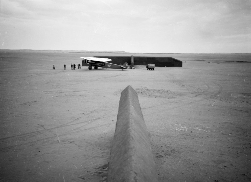 ETH-BIB-Fokker in der Sahara-Tschadseeflug 1930-31-LBS MH02-08-0413