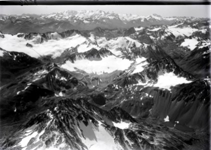 ETH-BIB-Flüelapass, Flüela-Wisshorn, Schwarzhorn, Piz Vadret, Bernina-Inlandflüge-LBS MH01-003906