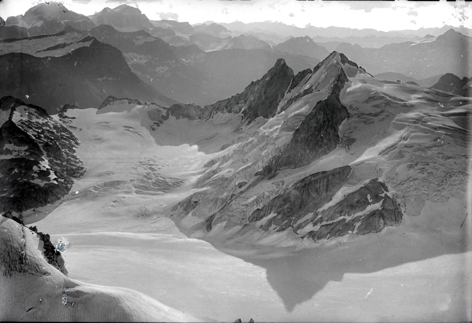 ETH-BIB-Fornogletscher, Cima di Rosso, Berninagruppe v. W. aus 3600 m-Inlandflüge-LBS MH01-003762