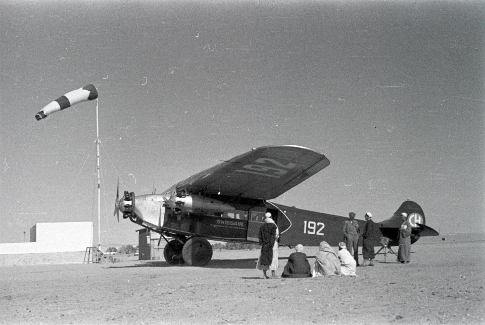 ETH-BIB-Fokker F. VII b-3m, CH-192 an Tankstelle-Abessinienflug 1934-LBS MH02-22-0907