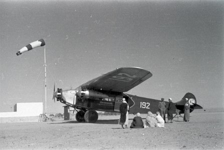 ETH-BIB-Fokker F. VII b-3m, CH-192 an Tankstelle-Abessinienflug 1934-LBS MH02-22-0907