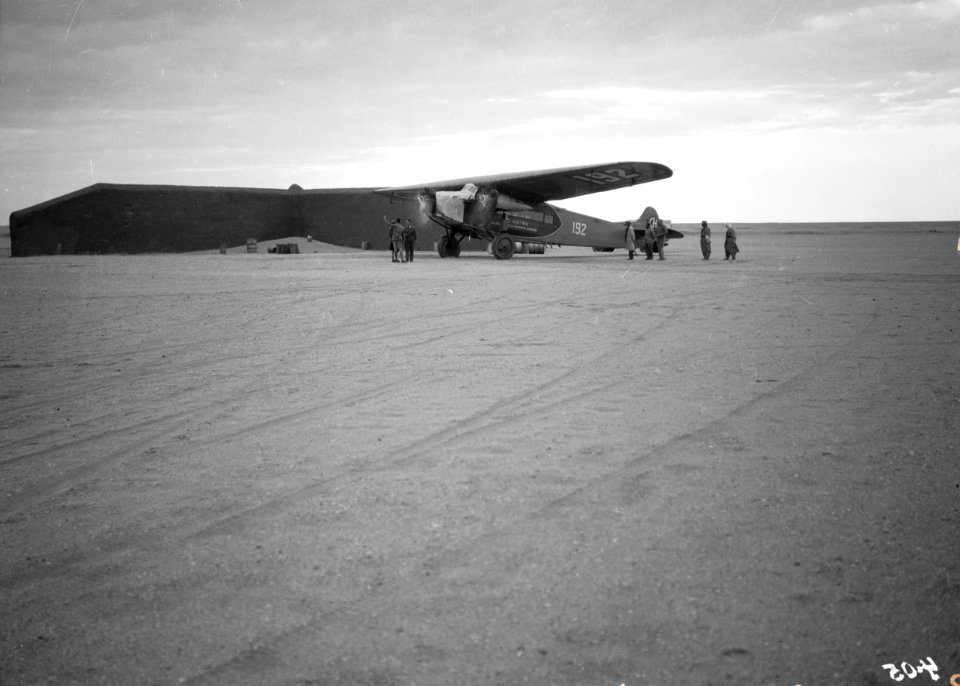 ETH-BIB-Fokker in der Sahara-Tschadseeflug 1930-31-LBS MH02-08-0405