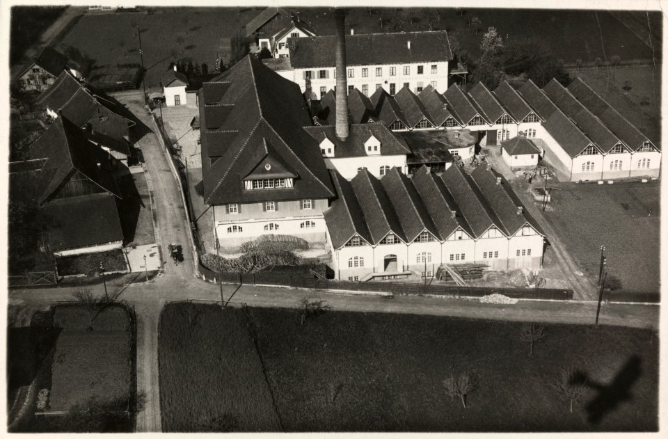 ETH-BIB-Frauenfeld, Conserven Lenzburg Hero-Inlandflüge-LBS MH03-1216