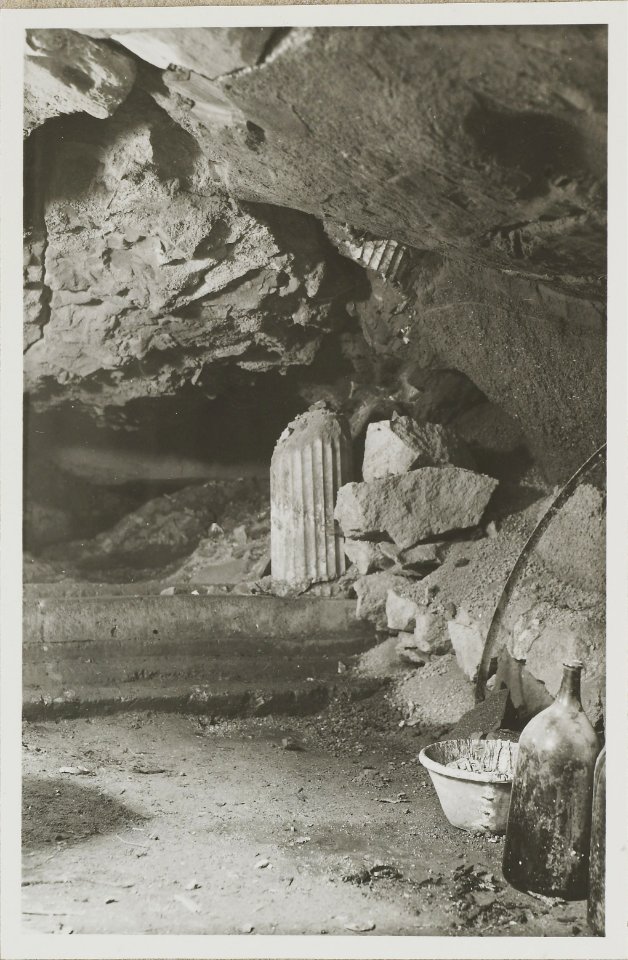 ETH-BIB-Friedlaender-Ausgrabungen Grotte bei Positano-Hs 1309-0019-069