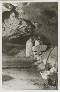 ETH-BIB-Friedlaender-Ausgrabungen Grotte bei Positano-Hs 1309-0019-069
