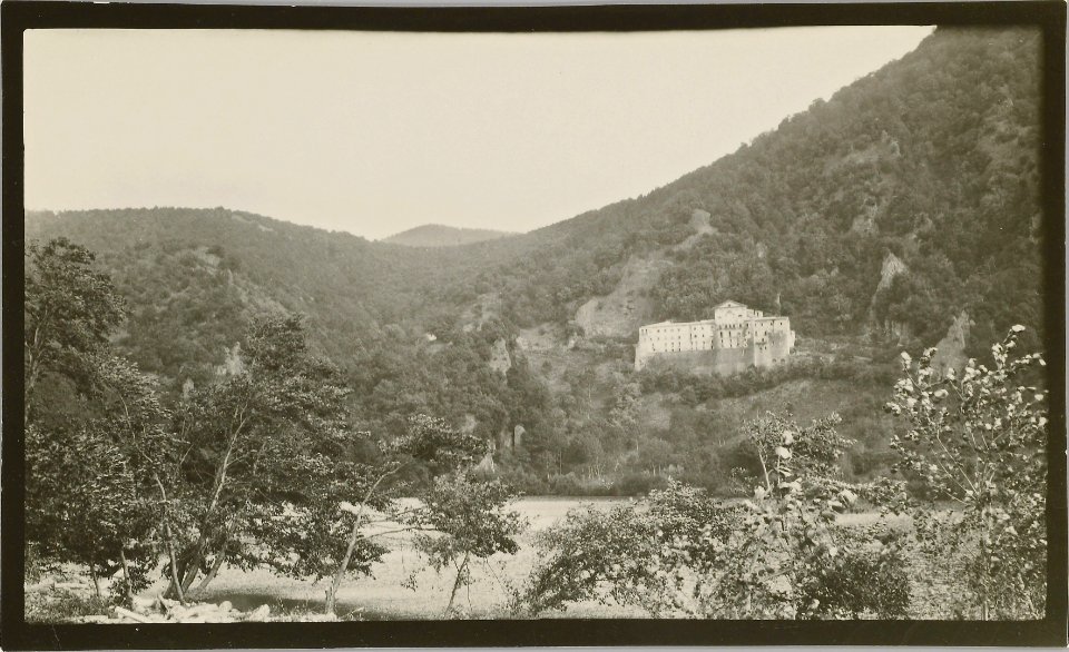 ETH-BIB-Friedlaender-Convento S. Michele e Laghi di Monticchio (Vulture)-Hs 0625a-0001-097