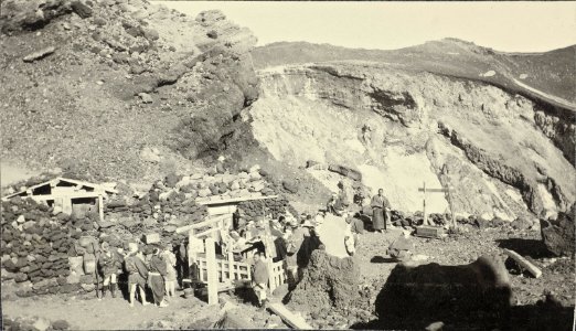 ETH-BIB-Friedlaender-Ginmeisui-Quelle am Fuji Krater-Ans 05420-108-AL-FL