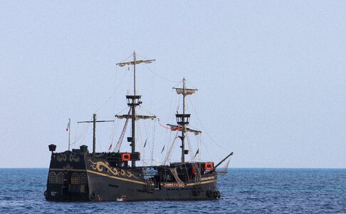 Ship sea old
