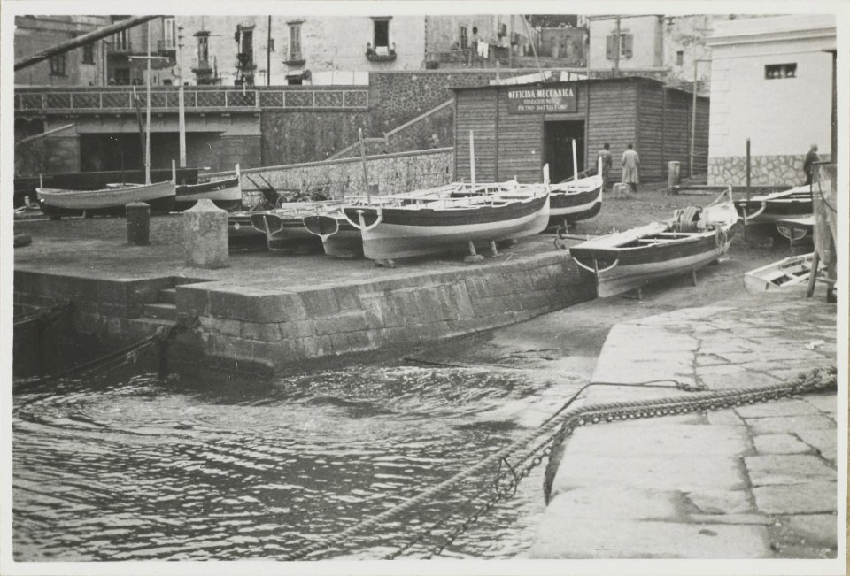 ETH-BIB-Friedlaender-Küstenfahrt vom 9. Juni 1933- Hafen von Granatello-Hs 1309-0005-043