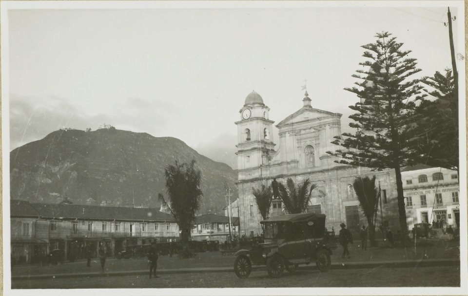 ETH-BIB-Friedlaender-Kolumbien, Plaza Bolivar, Bogota-Hs 1309-0043-039
