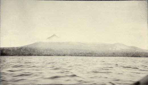 ETH-BIB-Friedlaender-Komagatake vom Onuma See (Hokkaido)-Ans 05420-161-AL-FL