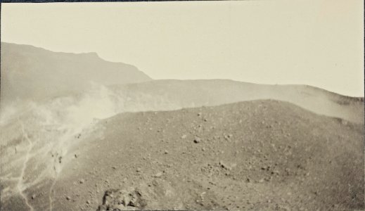 ETH-BIB-Friedlaender-Krater von Kuchinoyerabu (Kyushu)-Ans 05420-057-AL-FL
