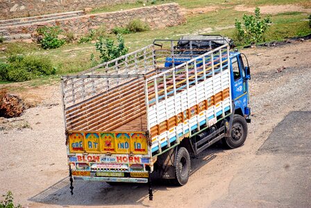 Transportation cargo delivery