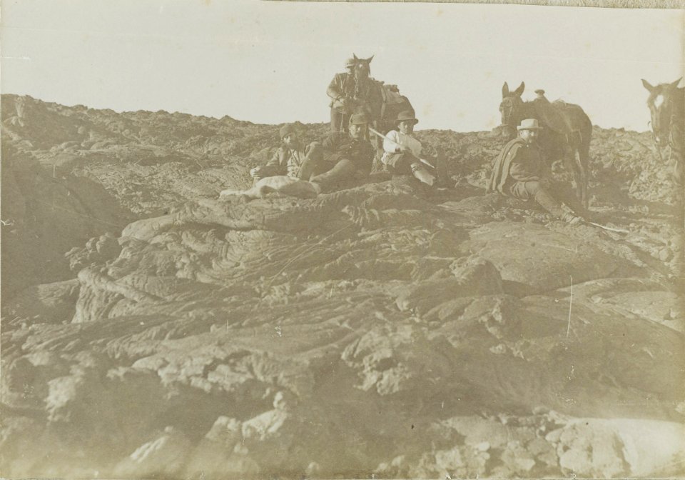 ETH-BIB-Friedlaender-Mauna Loa, Abstieg vom Mauna Loa, Pahoshoe-Hs 1309-0035-042
