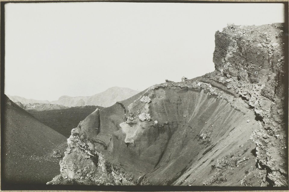ETH-BIB-Friedlaender-Panorama vom Vesuvkrater-Hs 1309-0004-136