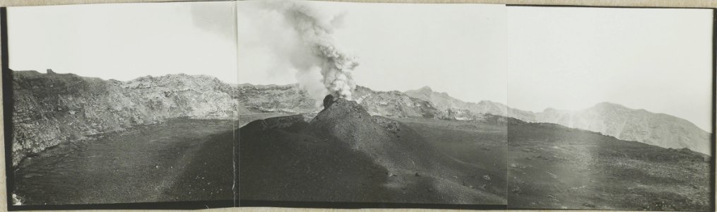 ETH-BIB-Friedlaender-Panorama Vesuvkrater-Hs 1309-0004-079