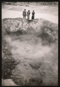 ETH-BIB-Friedlaender-Solfatara, mit Carl, Irmgard und Frieda Kym-Hs 1309-0016-109