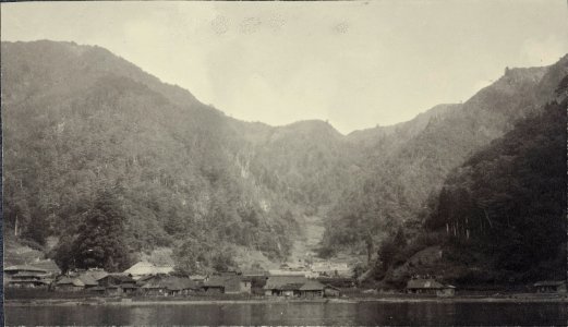 ETH-BIB-Friedlaender-Shoji am Nordufer des Sees (Fuji)-Ans 05420-127-AL-FL
