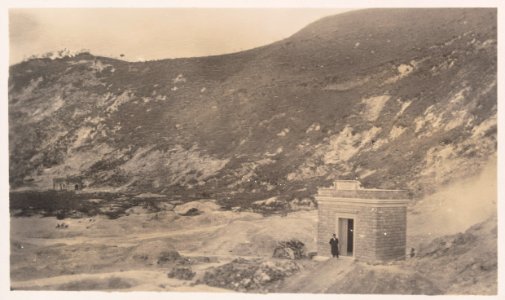 ETH-BIB-Friedlaender-Solfatara-Hs 1309-0016-071