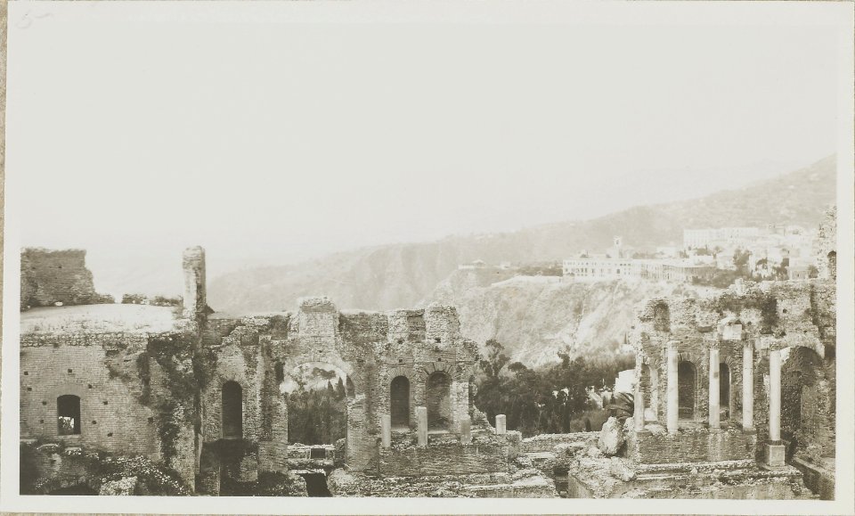 ETH-BIB-Friedlaender-Taormina, griechischesTheater-Hs 1309-0009-041