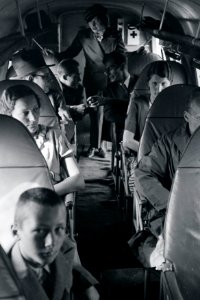 ETH-BIB-Frl. Nelly Diener mit Passagieren in der Kabine der General Aviation Clark GA-43, CH-169 in Dübendorf-Inlandflüge-LBS MH05-44-13