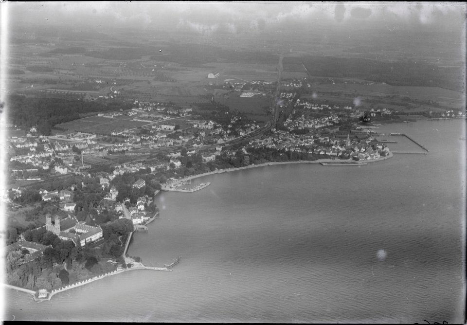 ETH-BIB-Friedrichshafen, Übersicht, Zeppelinhallen-Inlandflüge-LBS MH01-003969