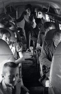 ETH-BIB-Frl. Nelly Diener mit Passagieren in der Kabine der General Aviation Clark GA-43, CH-169 in Dübendorf-Inlandflüge-LBS MH05-44-16
