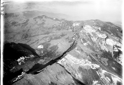 ETH-BIB-Furgglengrat, Hoher Kasten, Rheintal v. S. W. aus 3500 m-Inlandflüge-LBS MH01-002481
