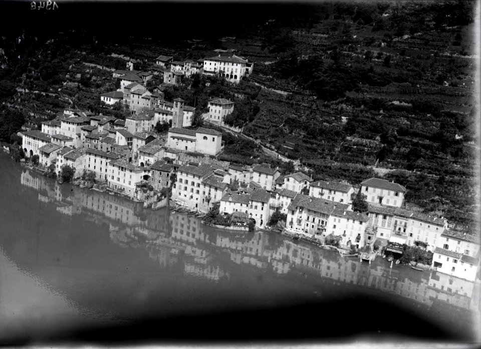 ETH-BIB-Gandria am Luganersee v. S. aus 200 m-Inlandflüge-LBS MH01-001948