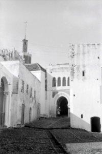 ETH-BIB-Gasse in Tanger-Nordafrikaflug 1932-LBS MH02-13-0461