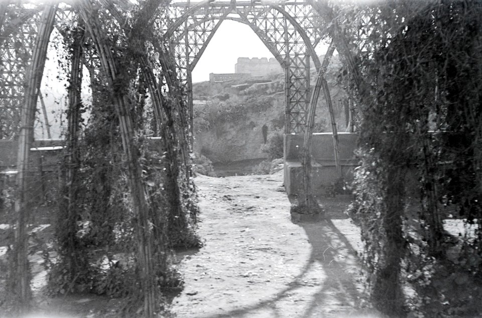 ETH-BIB-Gartenanlage bei Fès-Nordafrikaflug 1932-LBS MH02-13-0423