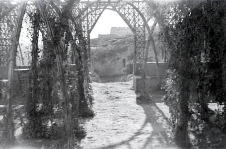 ETH-BIB-Gartenanlage bei Fès-Nordafrikaflug 1932-LBS MH02-13-0423